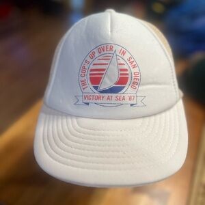 VINTAGE Americas Cup hat 1987
